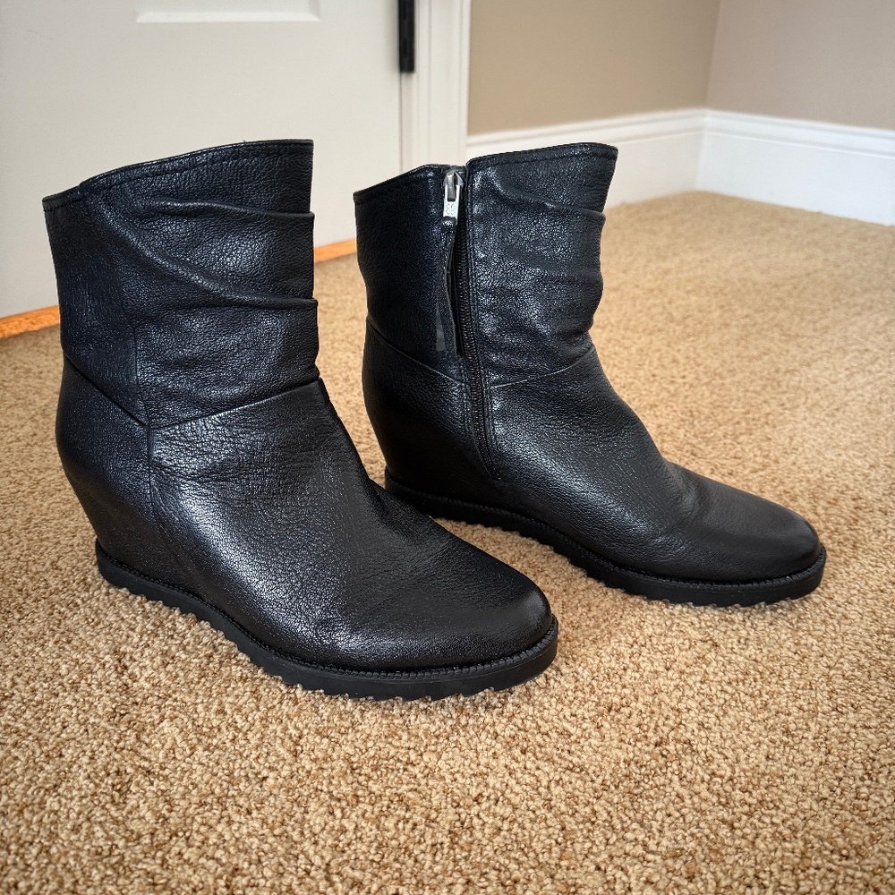 Naturalizer Black Leather Wedge Boot